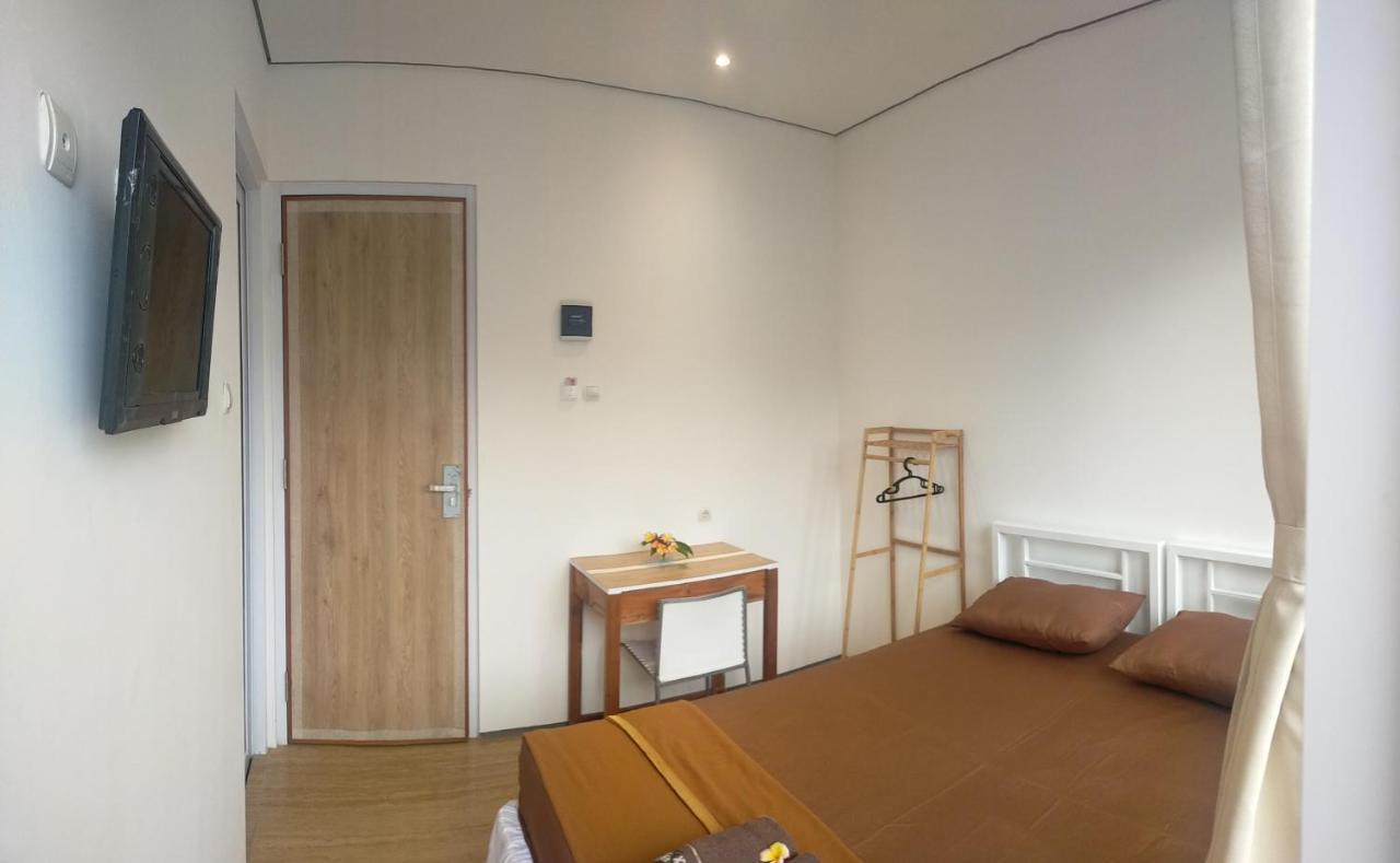 Rion Hostel Bogor Zewnętrze zdjęcie