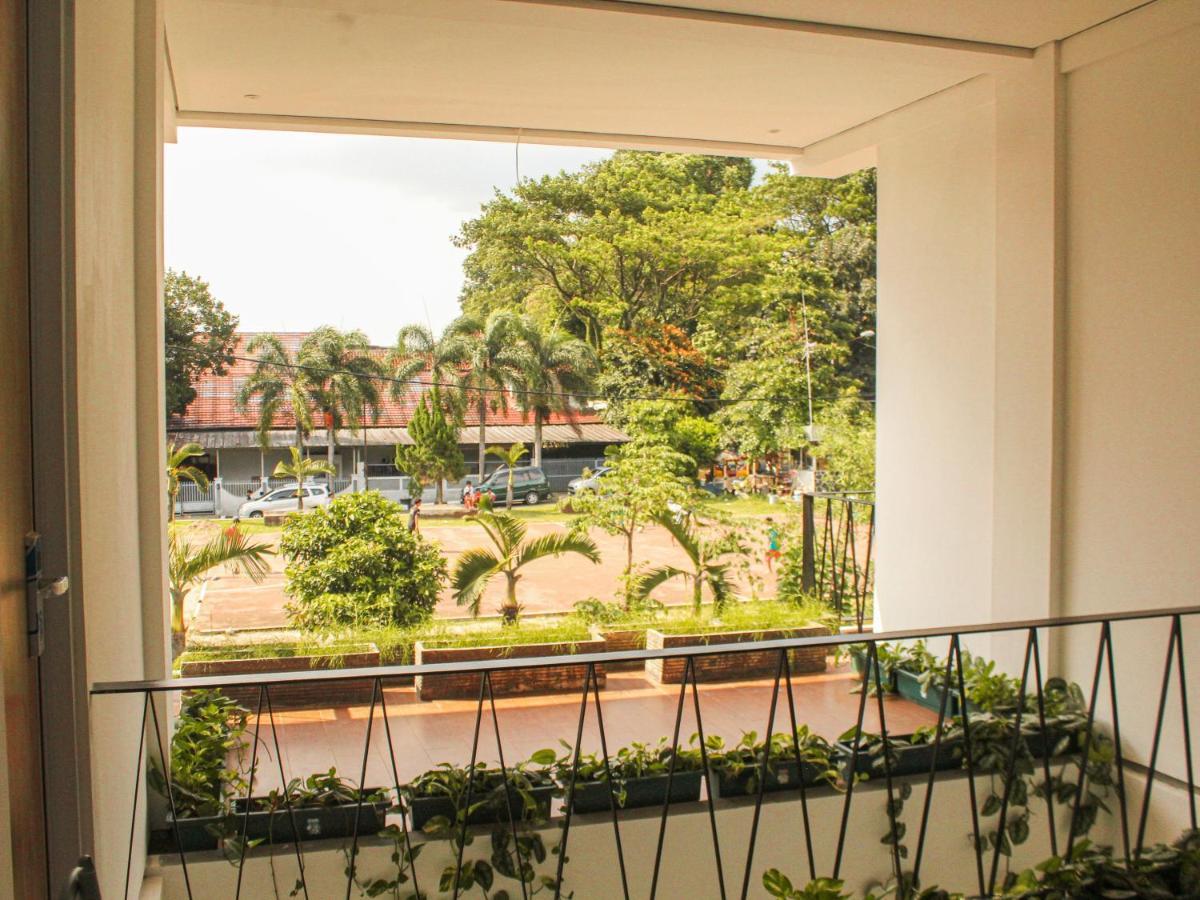 Rion Hostel Bogor Zewnętrze zdjęcie