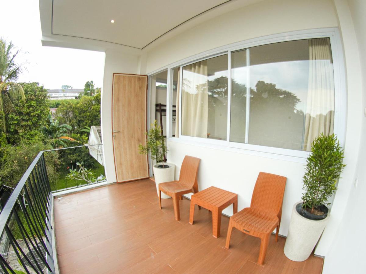 Rion Hostel Bogor Zewnętrze zdjęcie